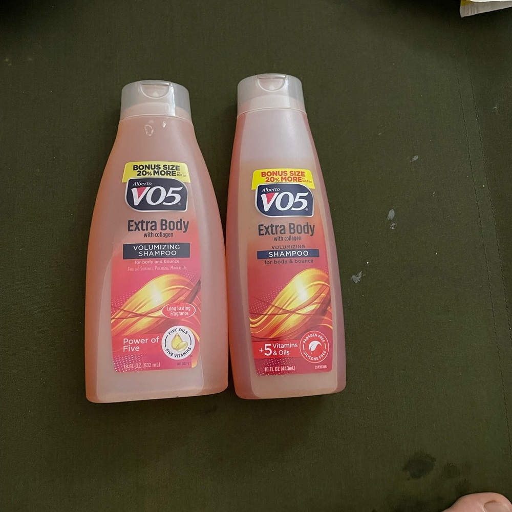 Set of 2 VO5 Extra Body With Collagen Shampoo 15&18 Fl Oz
